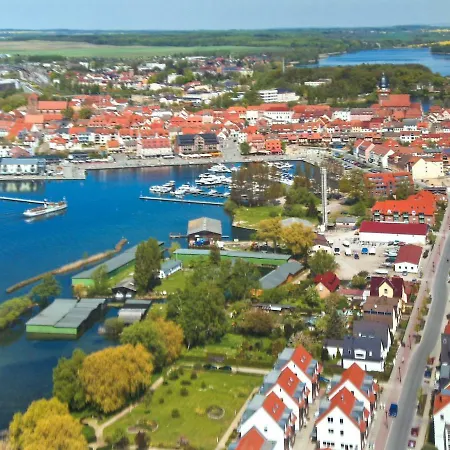 Apartamento Am Müritz Seeufer Waren (Mueritz)