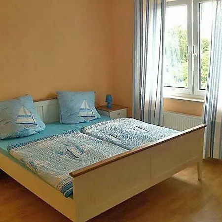 Am Mueritz Seeufer Apartment
